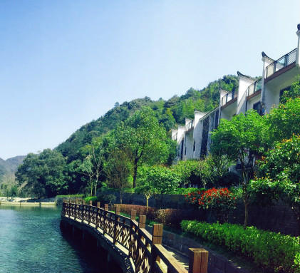 （永久下架）【双11秒杀】三清山画家村度假酒店景致房一间 商品图1