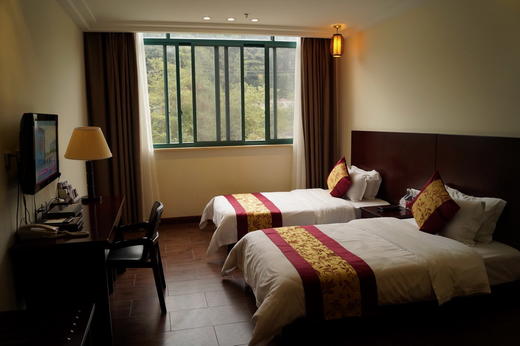 （永久下架）【泰顺玉龙山氡泉度假村】自由行情侣商务套餐  自由行家庭套餐 商品图2