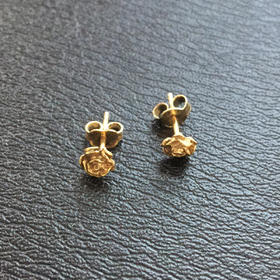 LILY 56 百合耳钉