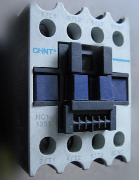 正泰交流接触器CJX2-1201  380V 5只/盒 商品代码62003