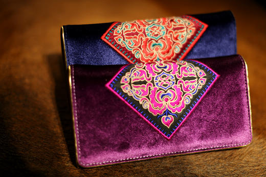 山谷居民品牌时尚苗绣手包/钱包 - 花韵 商品图5