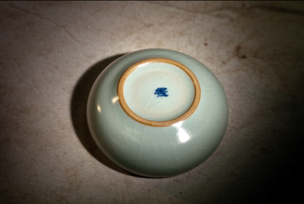 问鼎汝瓷天青罗汉杯(老底款)