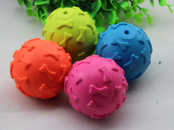 君泽哨子狗玩具 TPR脚印圆球 无毒耐咬钉子圆